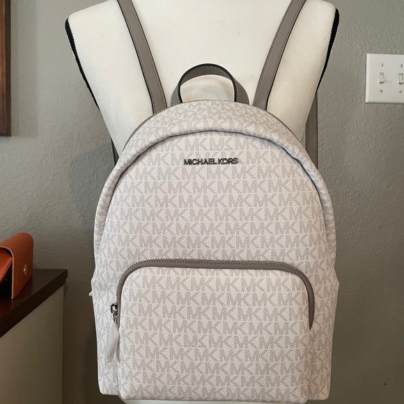 New Mk medium backpack - Picture 9 of 11